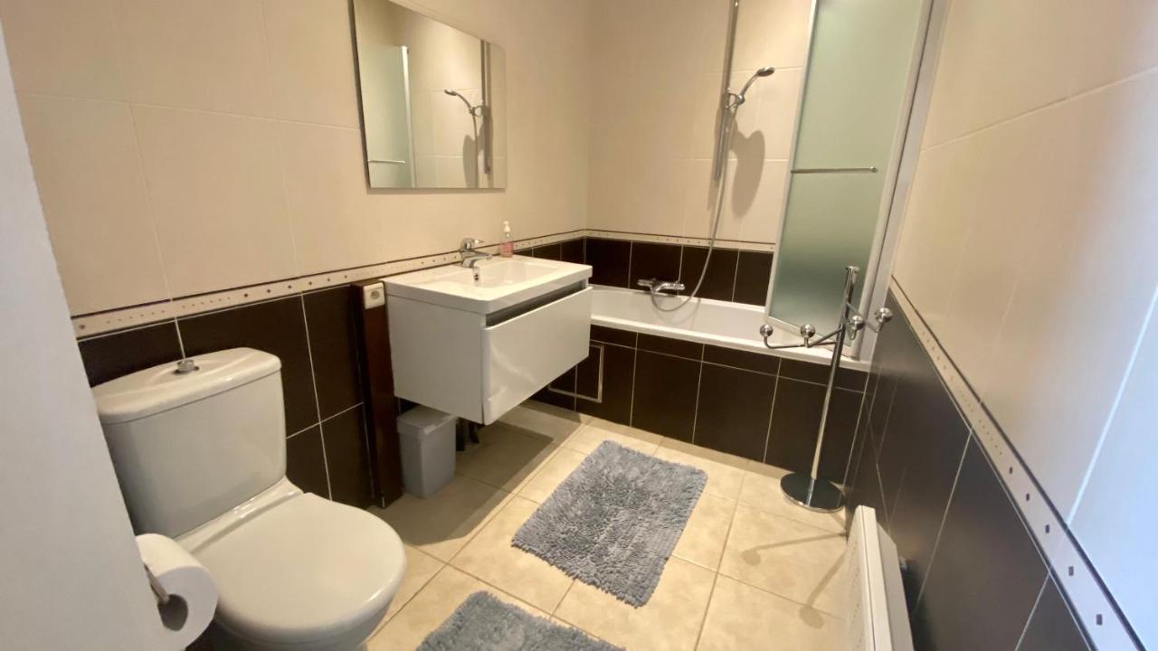 אוסטנדה Deluxe Apartment With Shared Pool מראה חיצוני תמונה