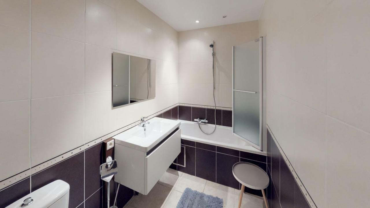 אוסטנדה Deluxe Apartment With Shared Pool מראה חיצוני תמונה